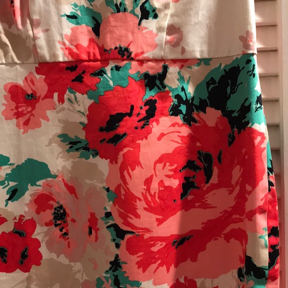 Ann Taylor Petite Floral Shift Dress - Picture 3 of 4